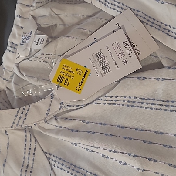 Outfit - Picture 6 of 7